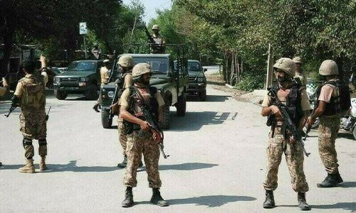 pakistan post 1 Six security men among eight injured in Kalat attack